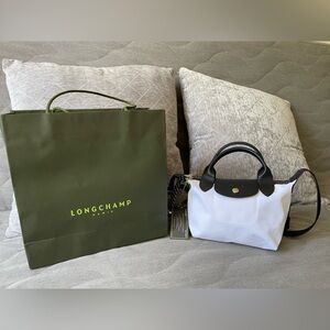*** SOLD *** Authentic Longchamp le pliage xs